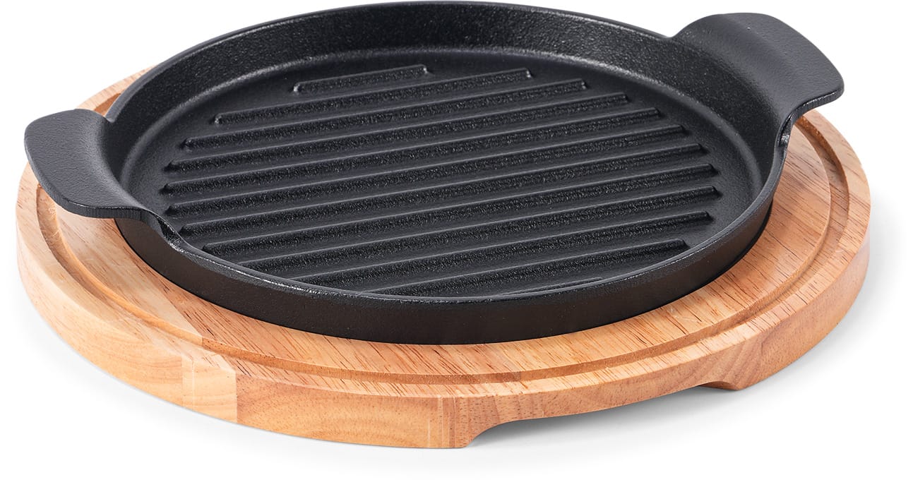 Double-Handle Ribbed Cast Iron Sizzler Plate with Oak Base product image